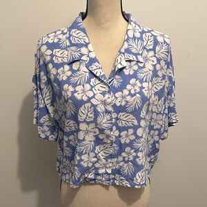 Ardene Light Blue White Floral Button-Front Crop Top Hawaiian Style Large